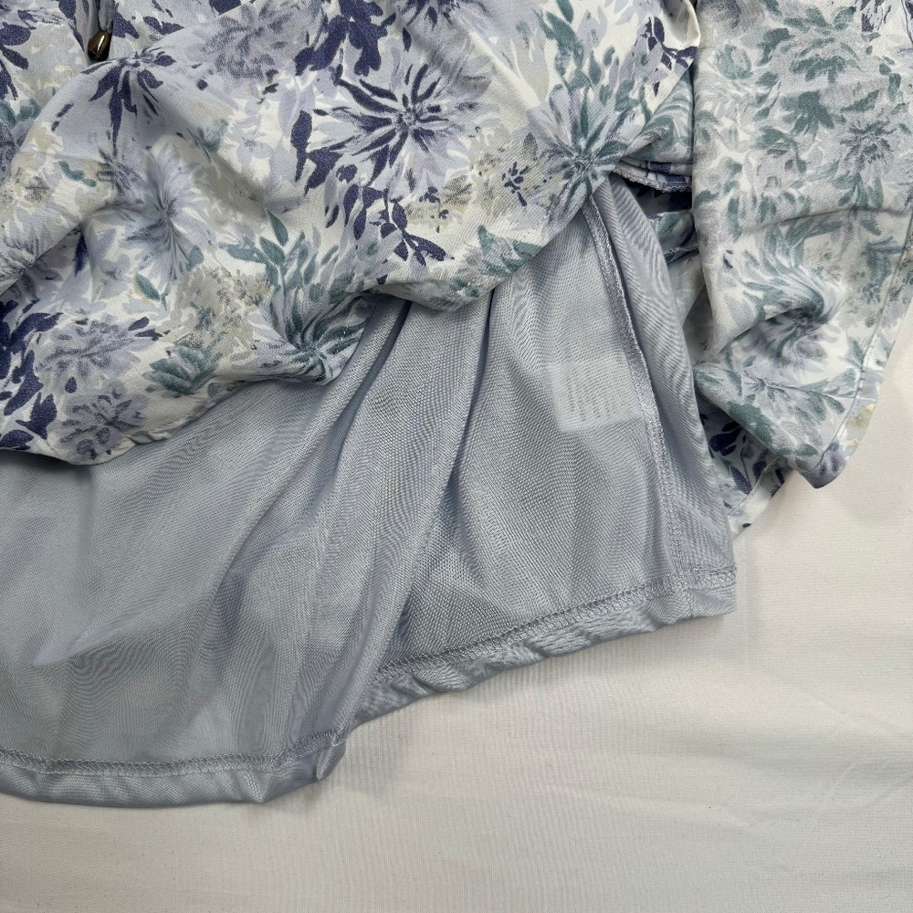 Limelush Bubble Sleeve Floral Mini Dress Womens Size L Blue White V Neck Cut Out - Picture 9 of 9
